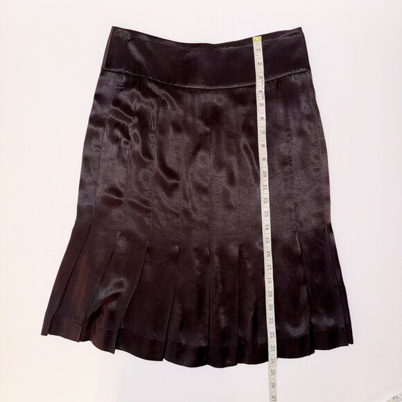 Theory "Gypsy" Satin Pleated Knee Length Skirt Back Buttons Brown Black sz 0 - Picture 7 of 12